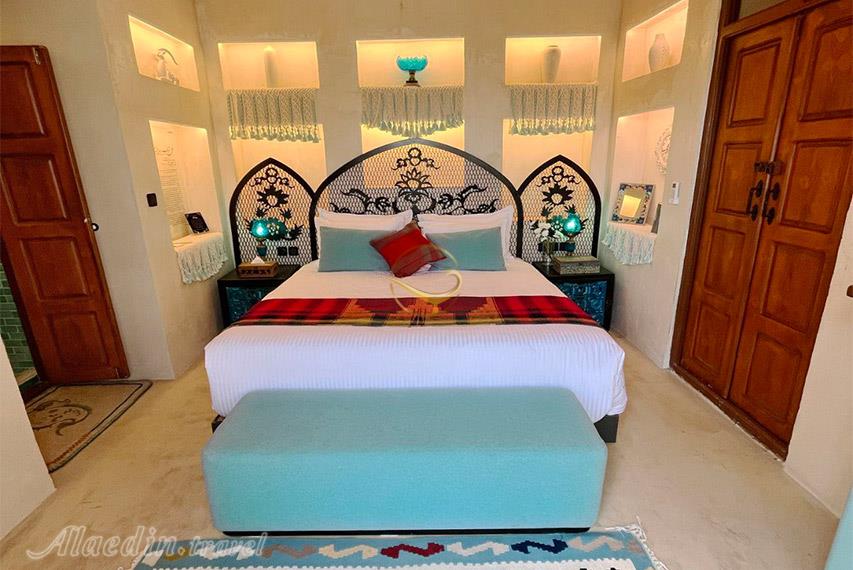 اتاق فیروزه بوتیک هتل صارم الدوله ونوشک | علاالدین تراول