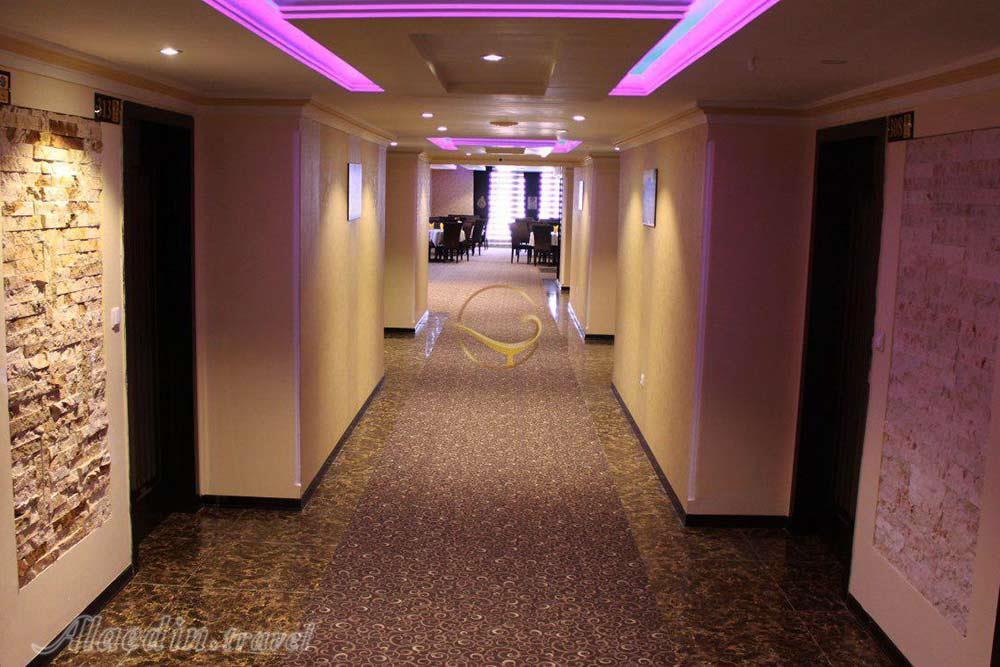 راهروی هتل 4 ستاره امام رضا خمین | علاءالدین تراول