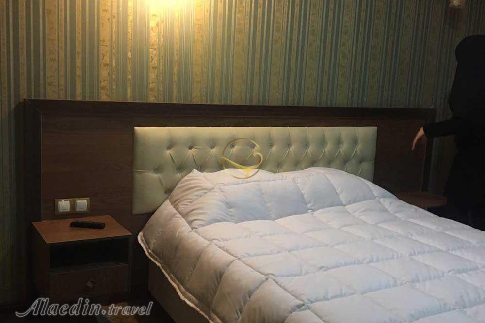 اتاق دوتخته هتل 4 ستاره آزادی خرم آباد | علاءالدین تراول