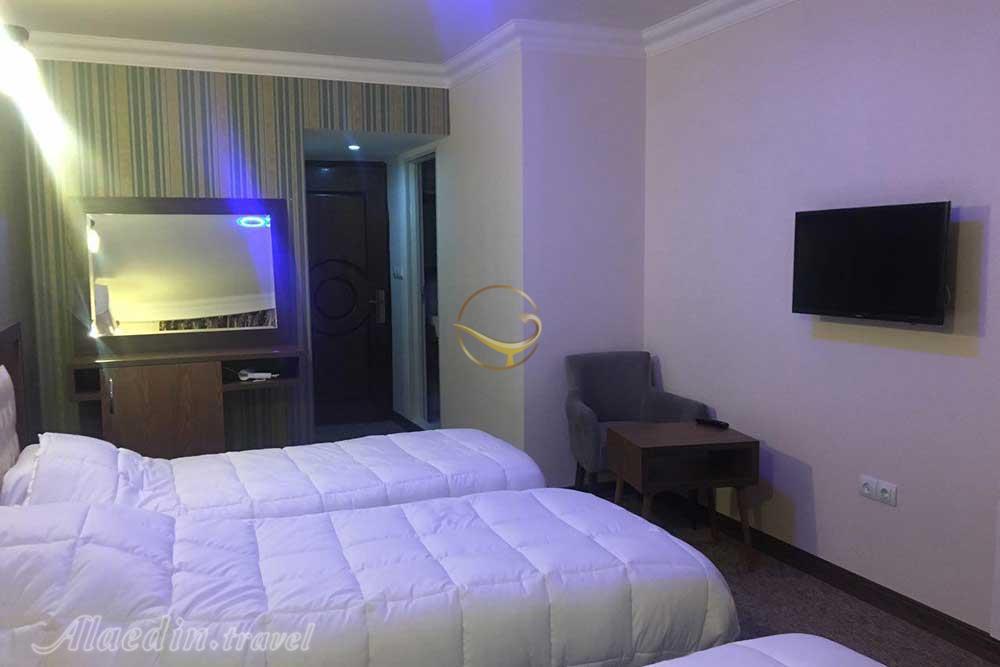 اتاق دوتخته هتل 4 ستاره آزادی خرم آباد | علاءالدین تراول