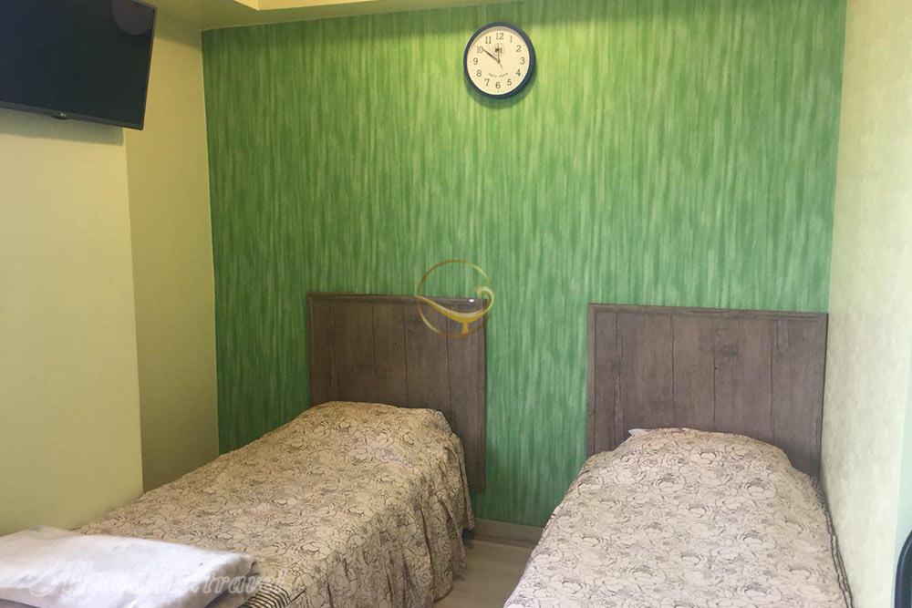 اتاق دو تخته هتل سه ستاره ثمین خوی | علاءالدین تراول