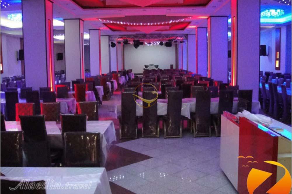 رستوران هتل سه ستاره زمرد خوی | علاءالدین تراول