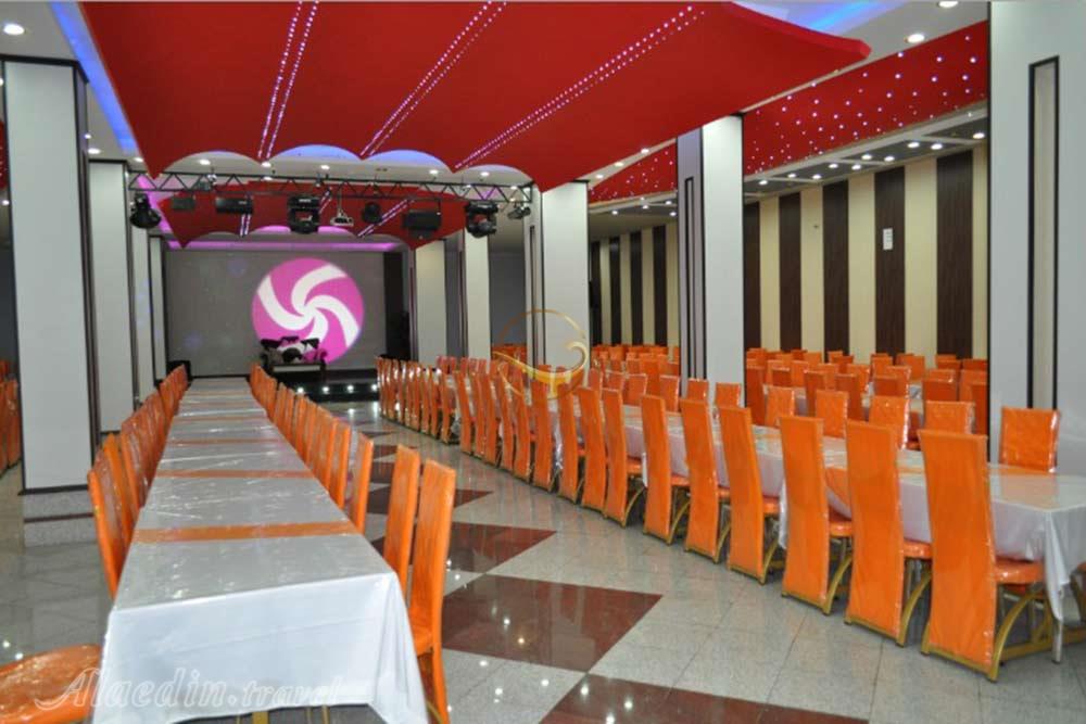 رستوران هتل سه ستاره زمرد خوی | علاءالدین تراول