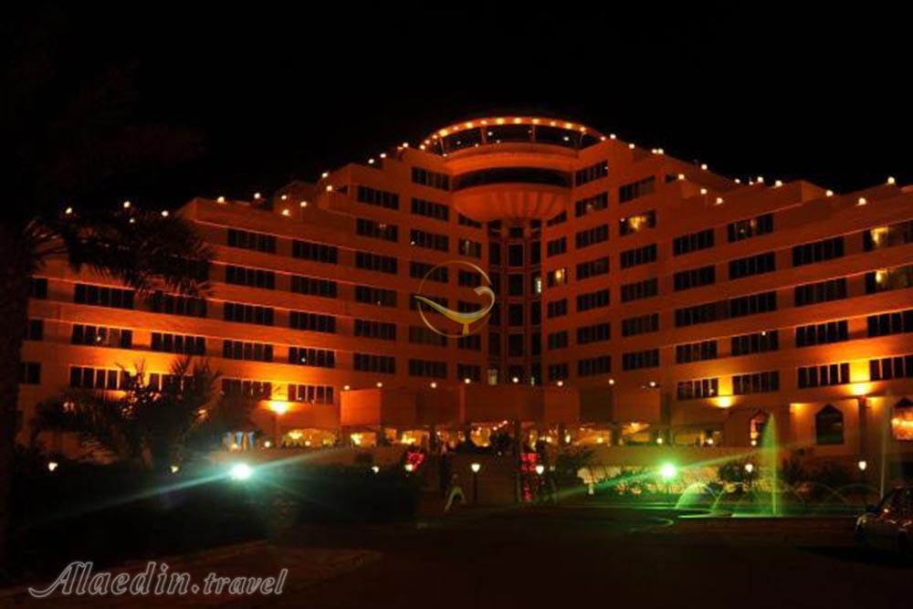 نمای بیرونی هتل 4 ستاره ارم بزرگ کیش | علاءالدین تراول