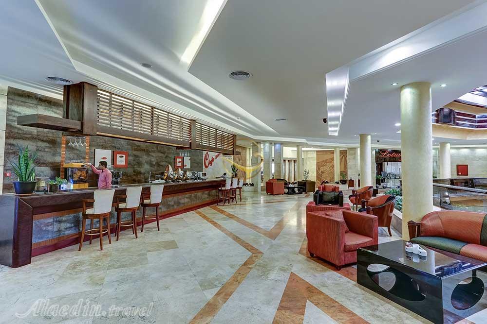 کافی شاپ هتل پنج ستاره مارینا پارک کیش | علاءالدین تراول