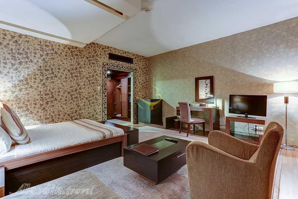 سوئیت جونیور یک خوابه هتل پنج ستاره مارینا پارک کیش | علاءالدین تراول