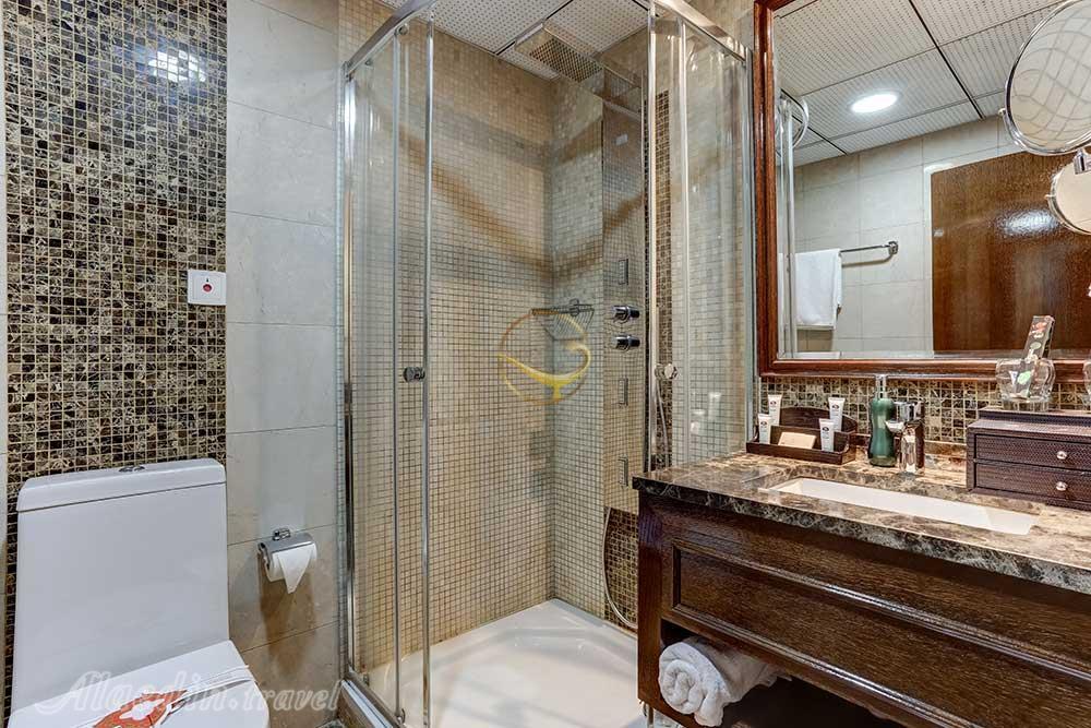 سرویس بهداشتی هتل چهار ستاره سورینت مریم کیش | علاءالدین تراول