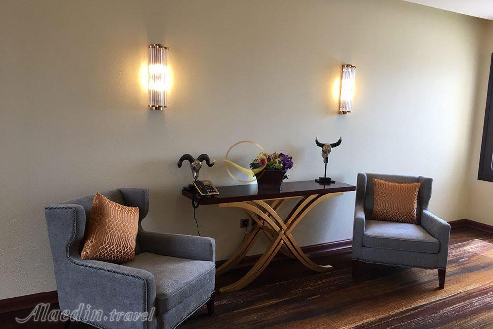فضای نشیمن هتل 5 ستاره میراژ کیش | علاءالدین تراول