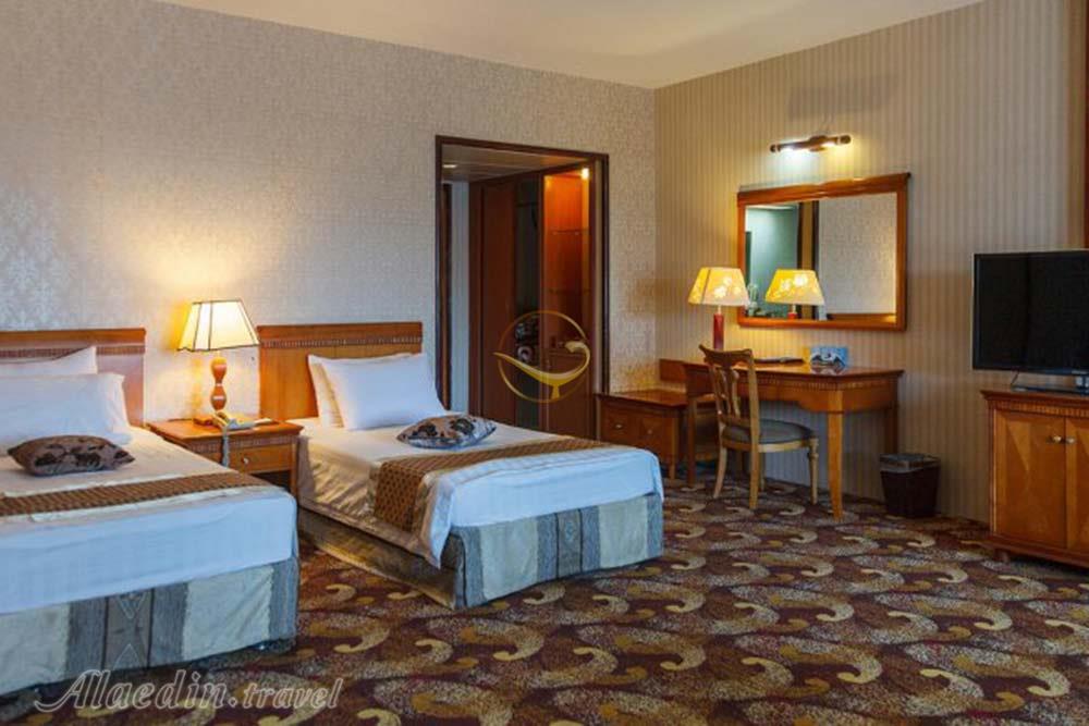 هتل پارمیس کیش | علاءالدین تراول