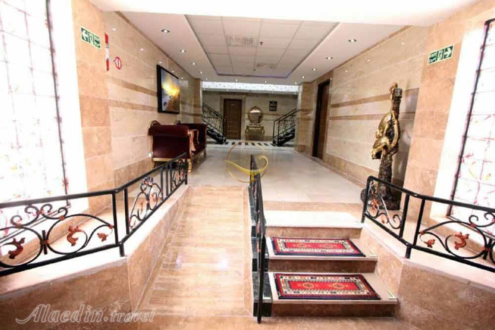 لابی هتل سه ستاره شایلی کیش | علاءالدین تراول