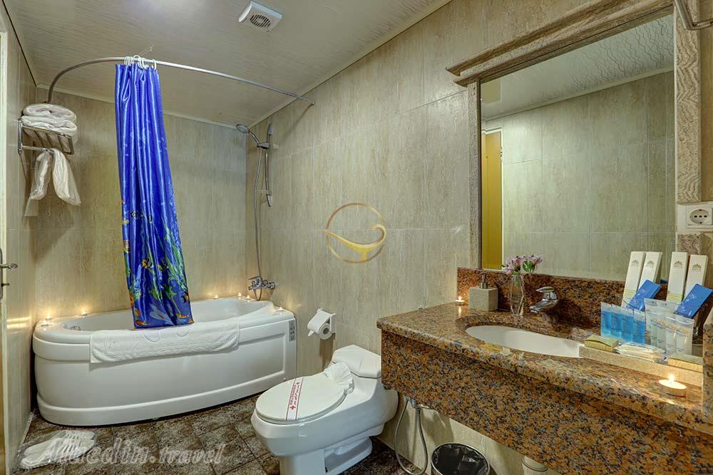 سرویس بهداشتی هتل 5 ستاره شلیگان کیش | علاءالدین تراول