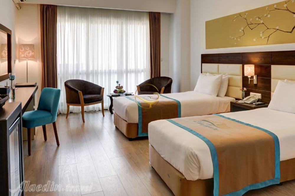 فضای نشیمن هتل 5 ستاره شایگان کیش | علاءالدین تراول