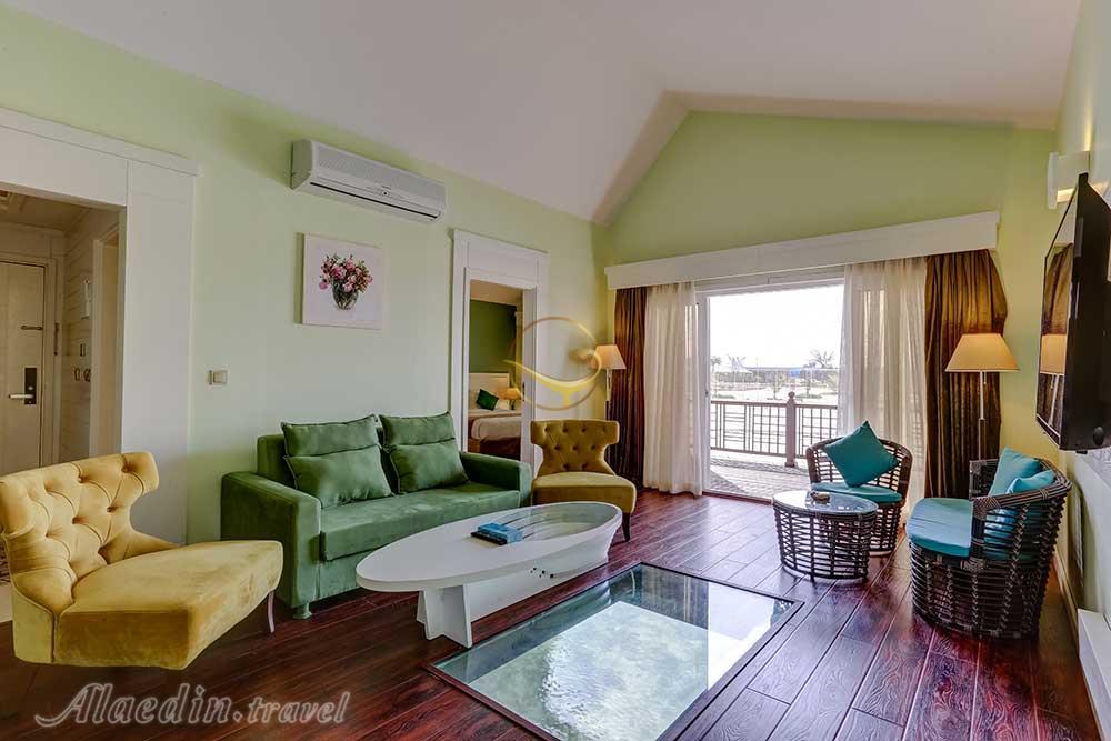 سوئیت هتل پنج ستاره ترنج کیش | علاءالدین تراول