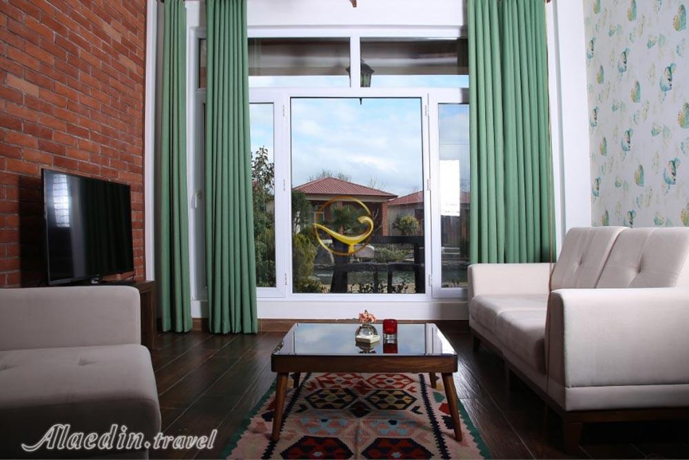 مجتمع گردشگری اقامتی مزرعه قوها لاهیجان | علاءالدین تراول