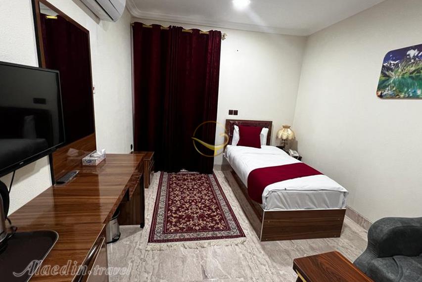 اتاق یک تخته 1S هتل مروارید جنوب لامرد | علاءالدین تراول