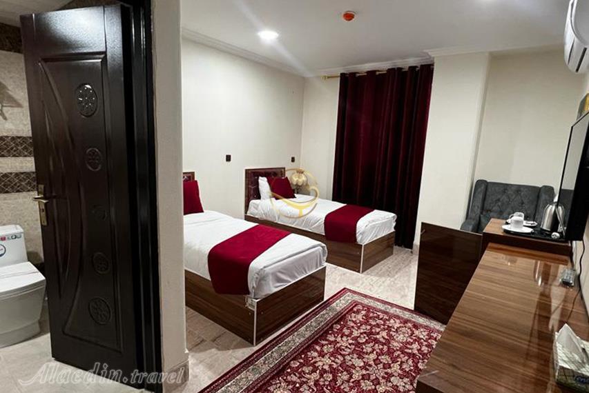 اتاق دوتخته سینگل 2Sهتل مروارید جنوب لامرد | علاءالدین تراول