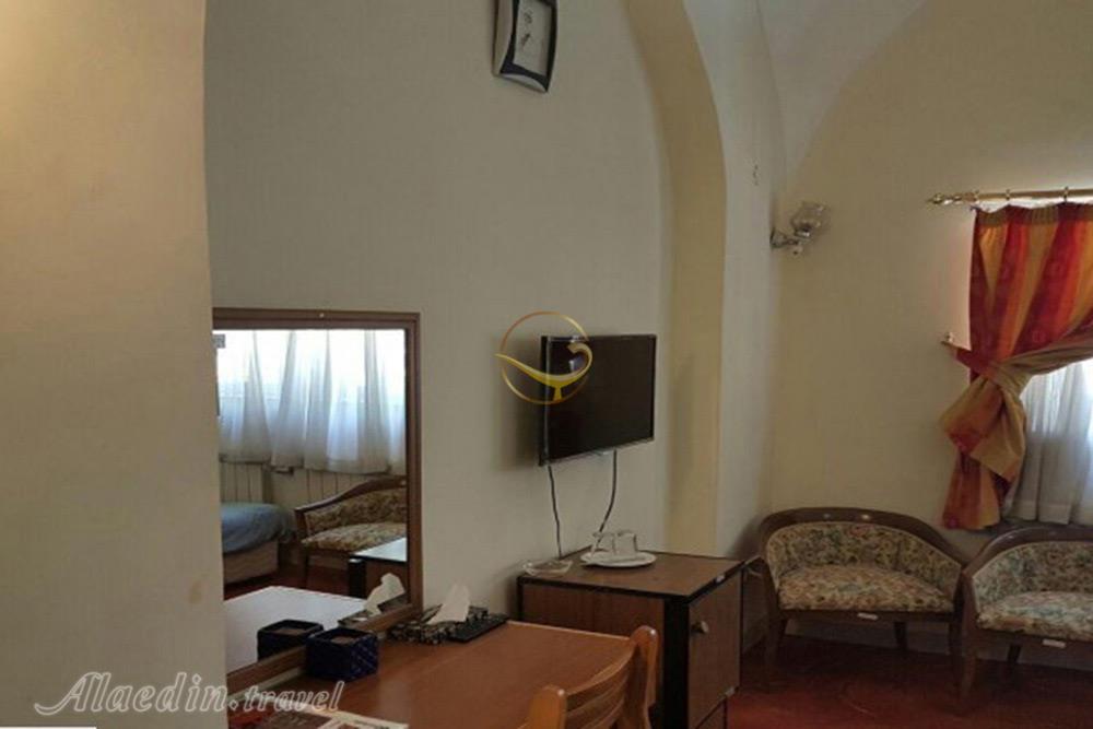 سوئیت مهمانسرای جهانگردی ماهان  | علاءالدین تراول