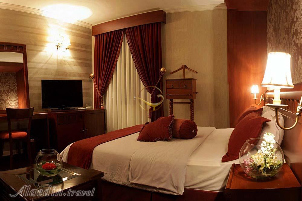 اتاق دبل هتل 4 ستاره آبان مشهد | علاءالدین تراول
