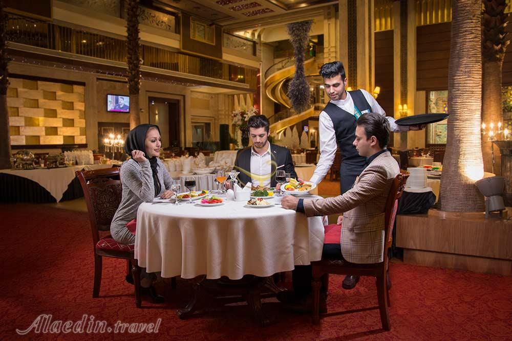 رستوران آتریوم هتل درویشی مشهد | علاءالدین تراول