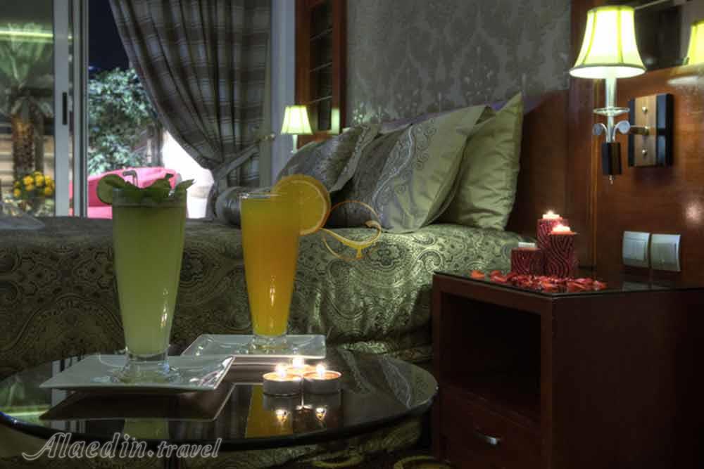 اتاق دبل هتل فرید مشهد | علاءالدین تراول