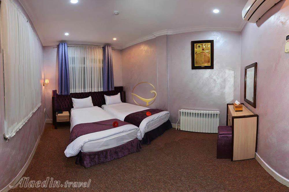 اتاق تویین هتل آپارتمان قصر آیدین مشهد  | علاءالدین تراول
