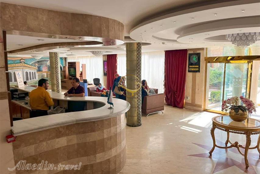 لابی هتل قصر نیلی مشهد | علاالدین تراول