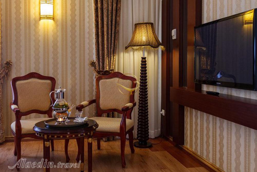 اتاق های هتل 5 ستاره قصر الضیافه مشهد | علاءالدین تراول