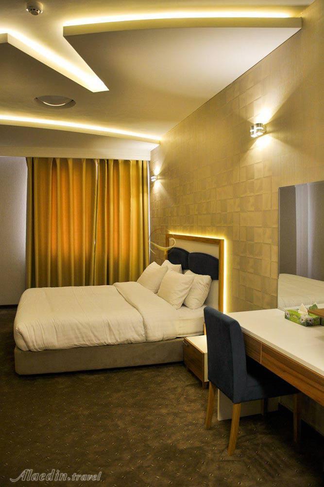 اتاق دبل هتل آپارتمان 4 ستاره حیات مشهد | علاءالدین تراول