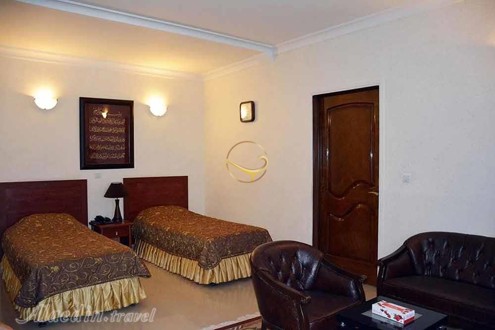 اتاق توئین هتل ۴ ستاره هلیا مشهد | علاءالدین تراول