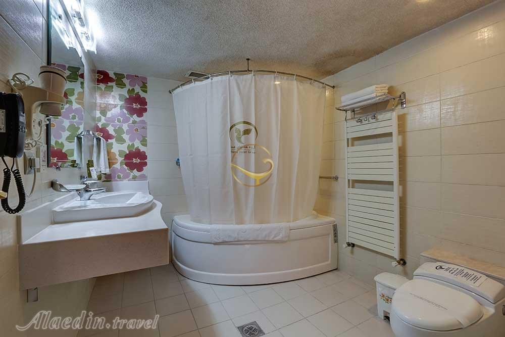 سرویس بهداشتی هتل 5 ستاره هما 2 مشهد | علاءالدین تراول