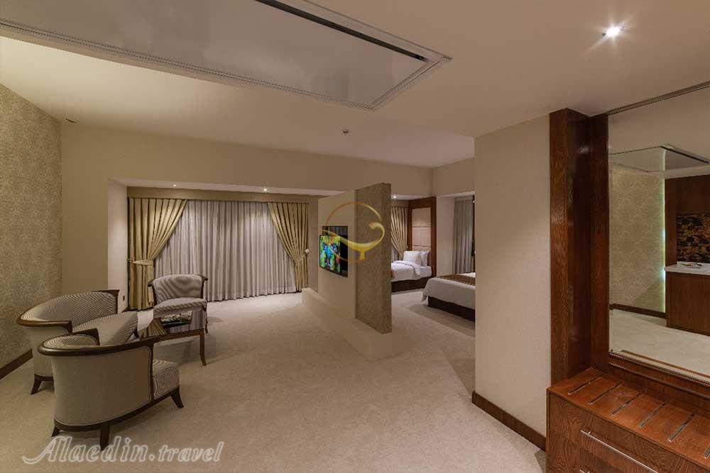 هتل بزرگ جهان مشهد