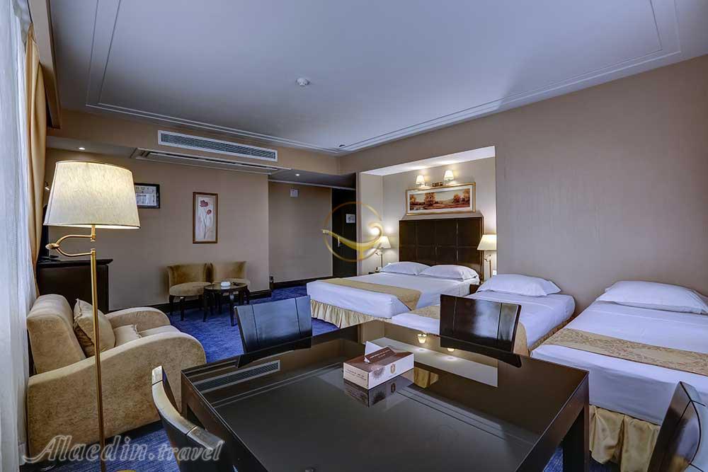 اتاق چهارتخته هتل 4 ستاره جواد مشهد | علاءالدین تراول