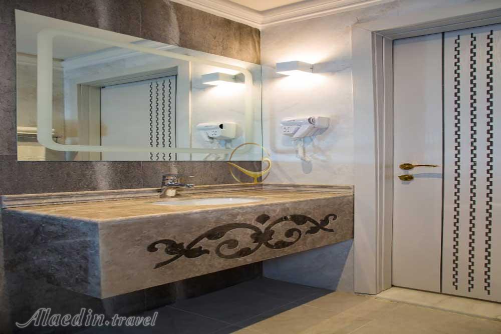 هتل جوارالملک | علاءالدین تراول