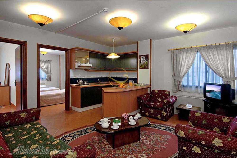فضای نشیمن هتل 3 ستاره خانه سبز مشهد | علاءالدین تراول