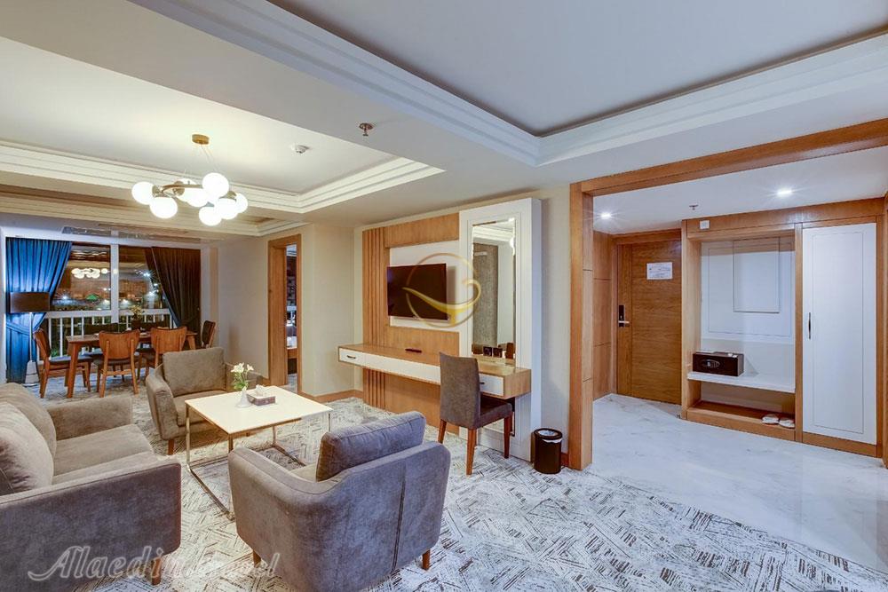 هتل خورشید هشتم کوثر مشهد | علاءالدین تراول