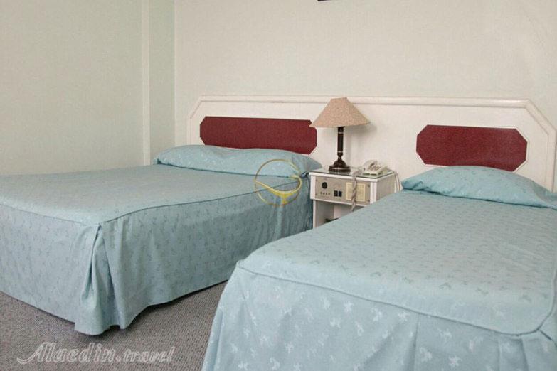 اتاق توئین هتل آپارتمان کوروش مشهد | علاءالدین تراول