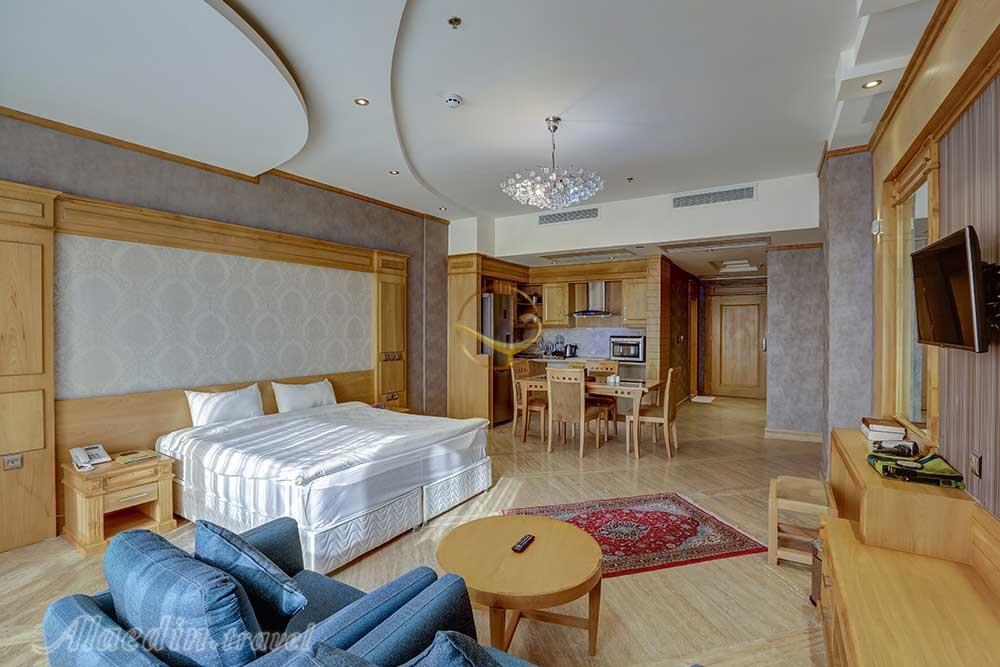 سوپریور سوئیت هتل 5 ستاره کوثر ناب مشهد | علاءالدین تراول