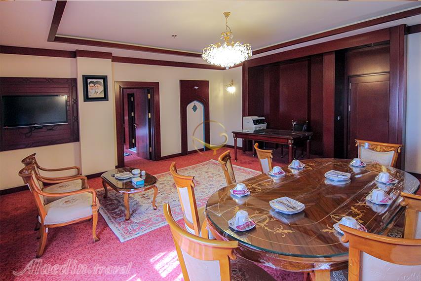 آپارتمان 3 خوابه