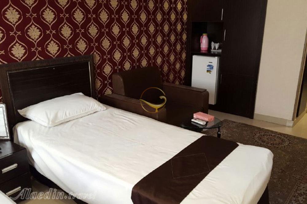 اتاق توئین هتل مرمر مشهد | علاءالدین تراول
