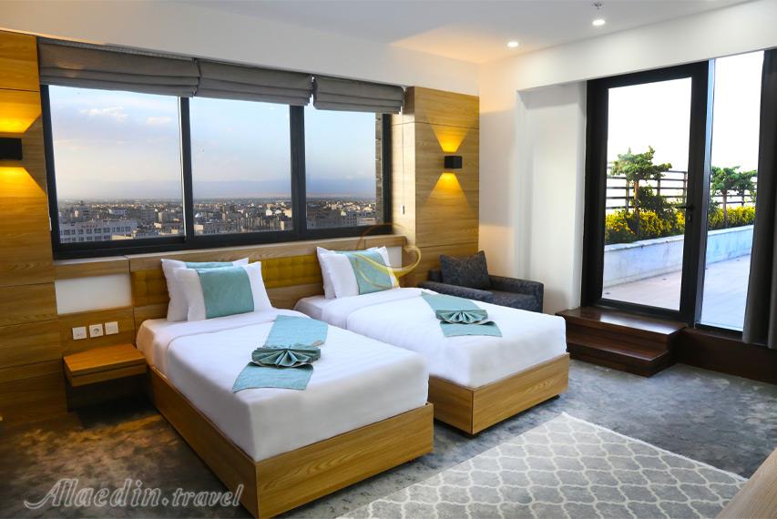 هتل نوین پلاس مشهد | علاءالدین تراول