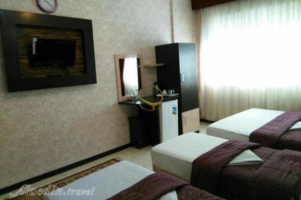 هتل آپارتمان رنگین کمان مشهد | علاءالدین تراول