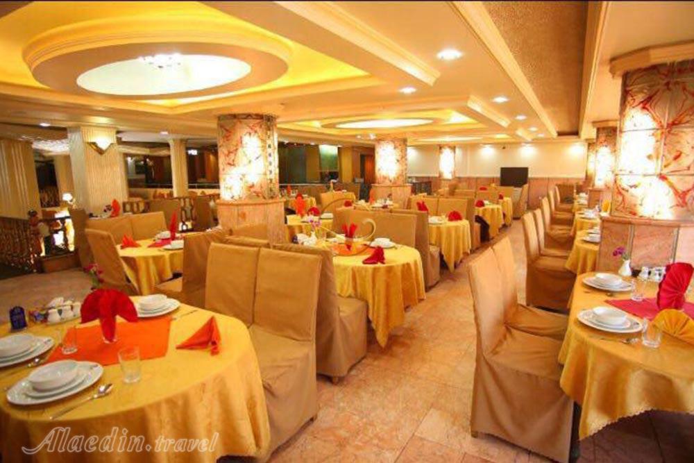 رستوران هتل 3 ستاره شیراز مشهد | علاءالدین تراول