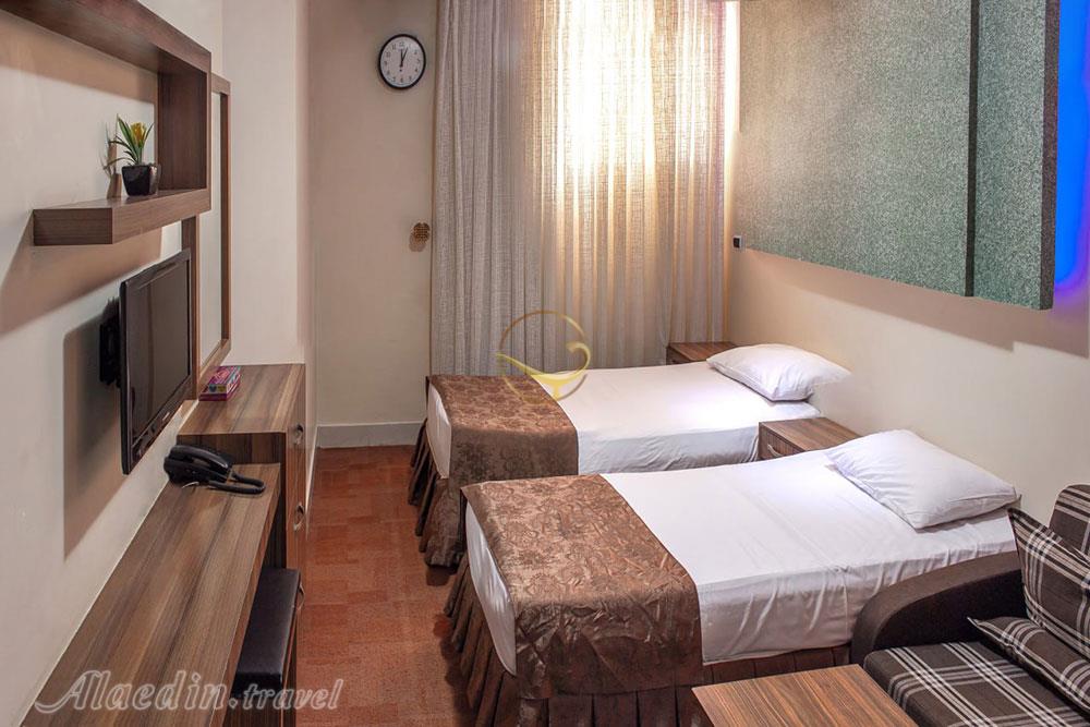 هتل یاقوت شرق مشهد | علاءالدین تراول