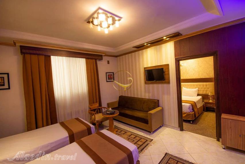 هتل آپارتمان زمرد مشهد | علاالدین تراول