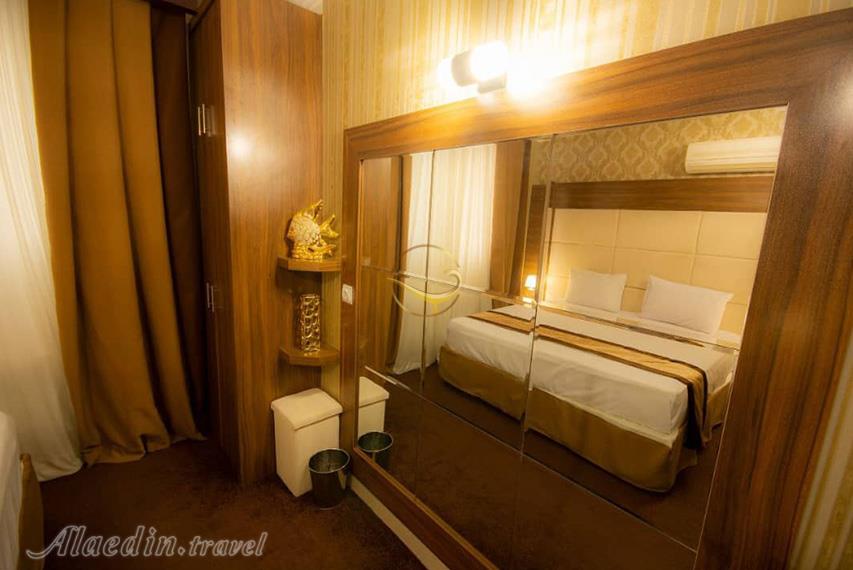 هتل آپارتمان زمرد مشهد | علاالدین تراول