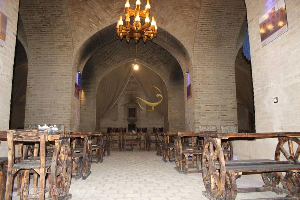 هتل کاروانسرای صفویه مهریز | علاءالدین تراول