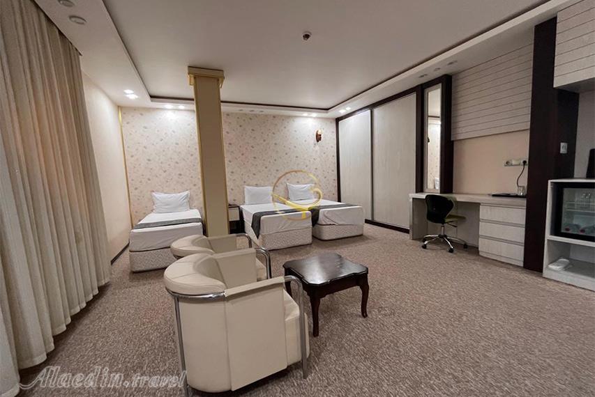 هتل مهربد فیروزه میبد | علاالدین تراول