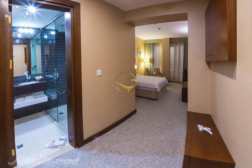 اتاق دبل هتل چهار ستاره امیران نیشابور | علاءالدین تراول