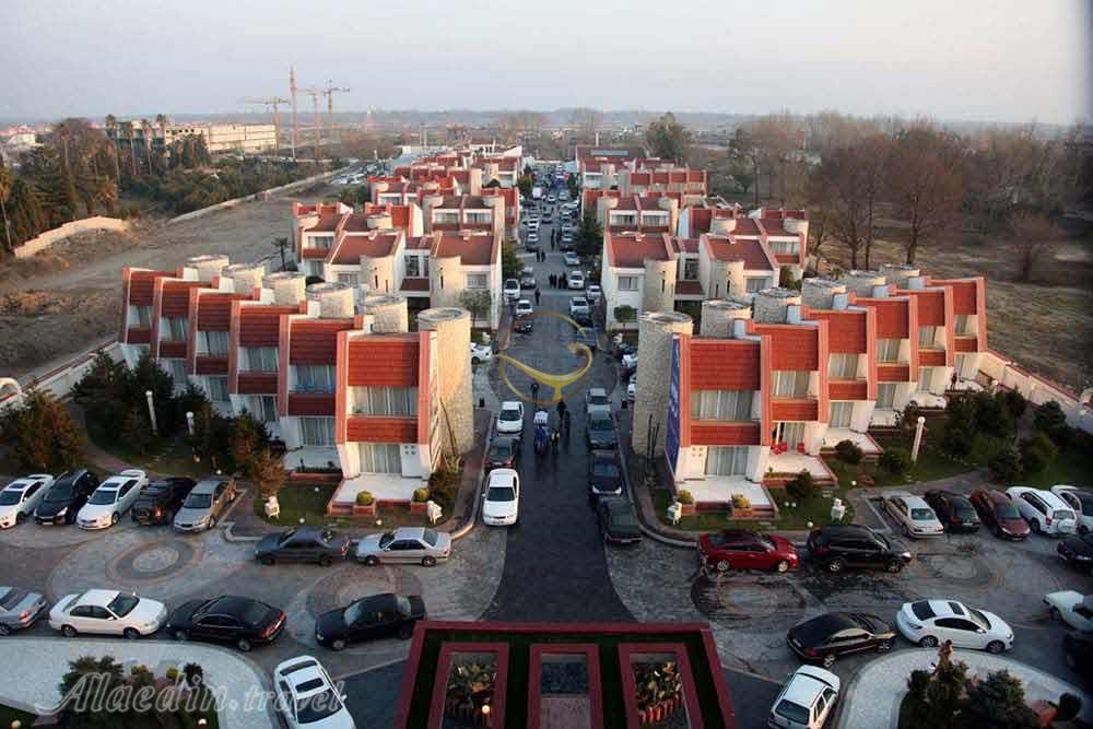 محوطه هتل 4 ستاره نارنجستان نور | علاءالدین تراول