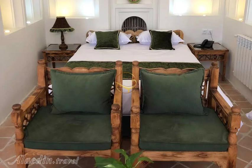 هتل سنتی ارغوان قزوین | علاالدین تراول